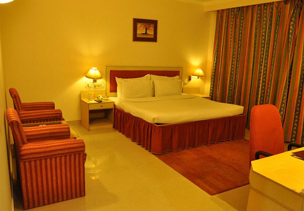 Grand Continental Hotel Allāhābād Junction Kültér fotó